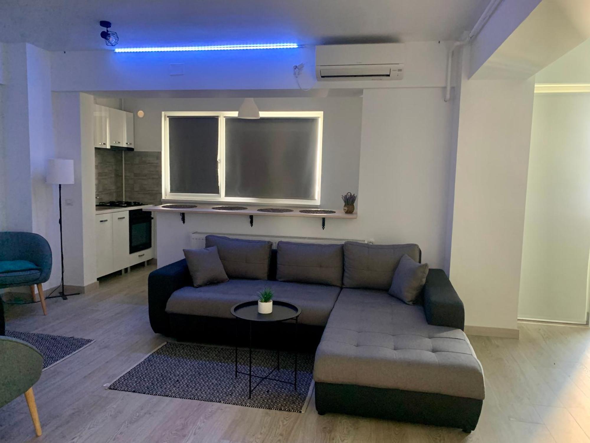 Black&White Suites Craiova Extérieur photo